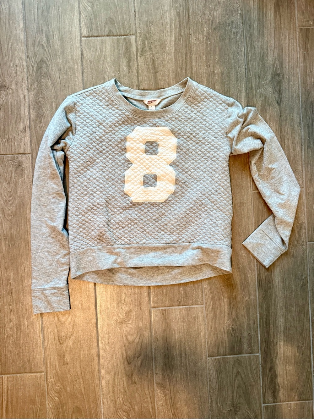Arizona Jean Co Light Gray Quilted Sweatshirt w/ '8', Fall, Athletic, Sporty